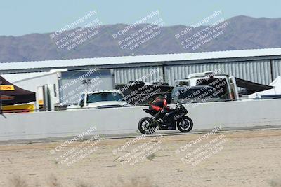 media/Oct-05-2025-CVMA (Sun) [[beeef4f201]]/Race 10-Formula Lightweight Twins Shootout/